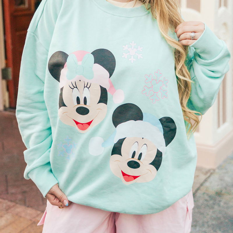 Signature Holiday 2025 Crew